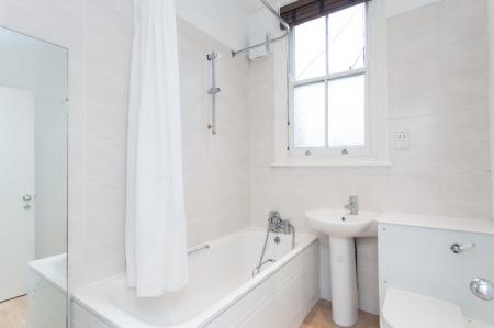 Flat Cranworth Gardens in Greater London