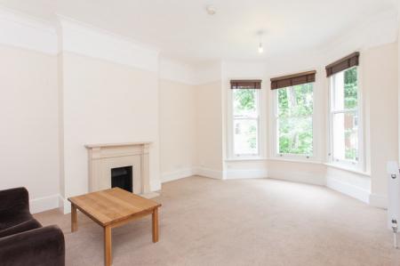 Flat Cranworth Gardens in Greater London