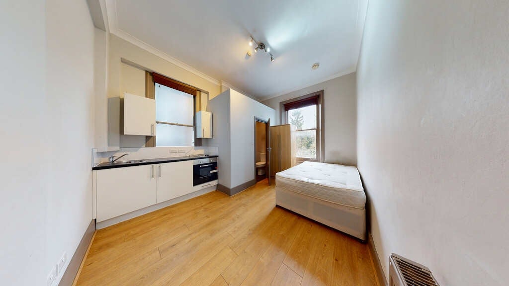Flat Fordwych Road in Greater London