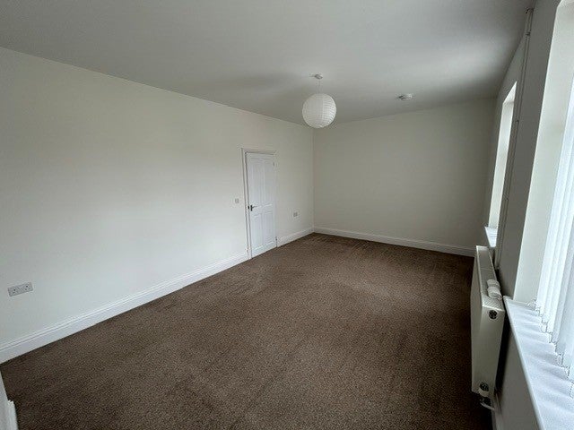 Flat Gower Road in Swansea