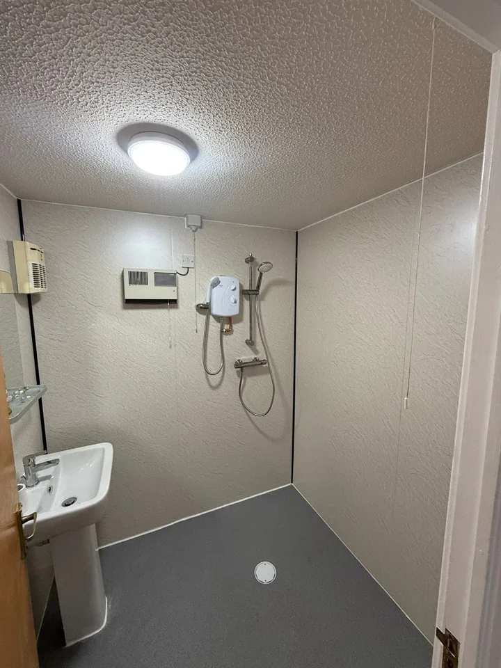 Flat Eleanor Way in Waltham Cross