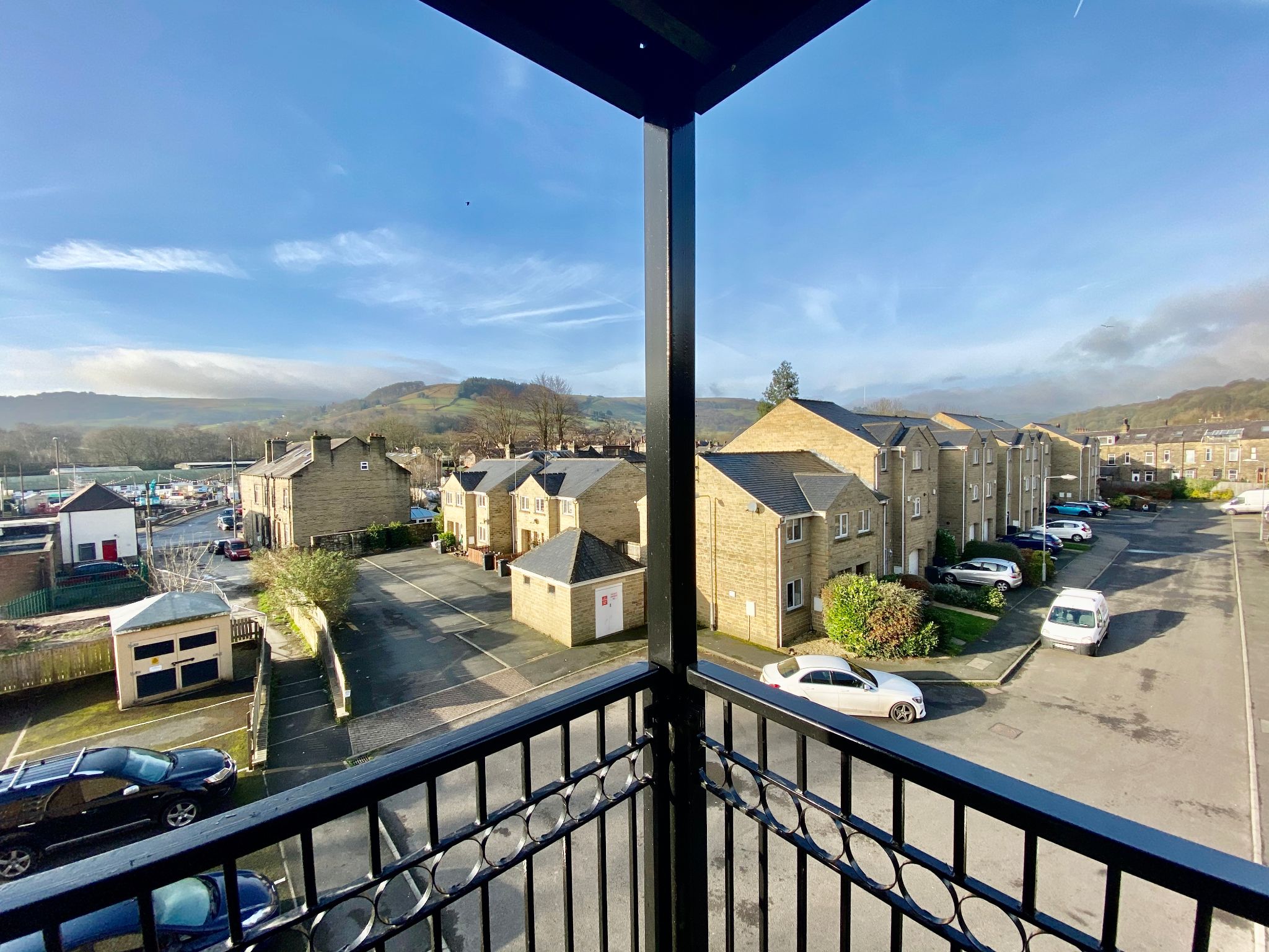 Flat West End Terrace in Calderdale