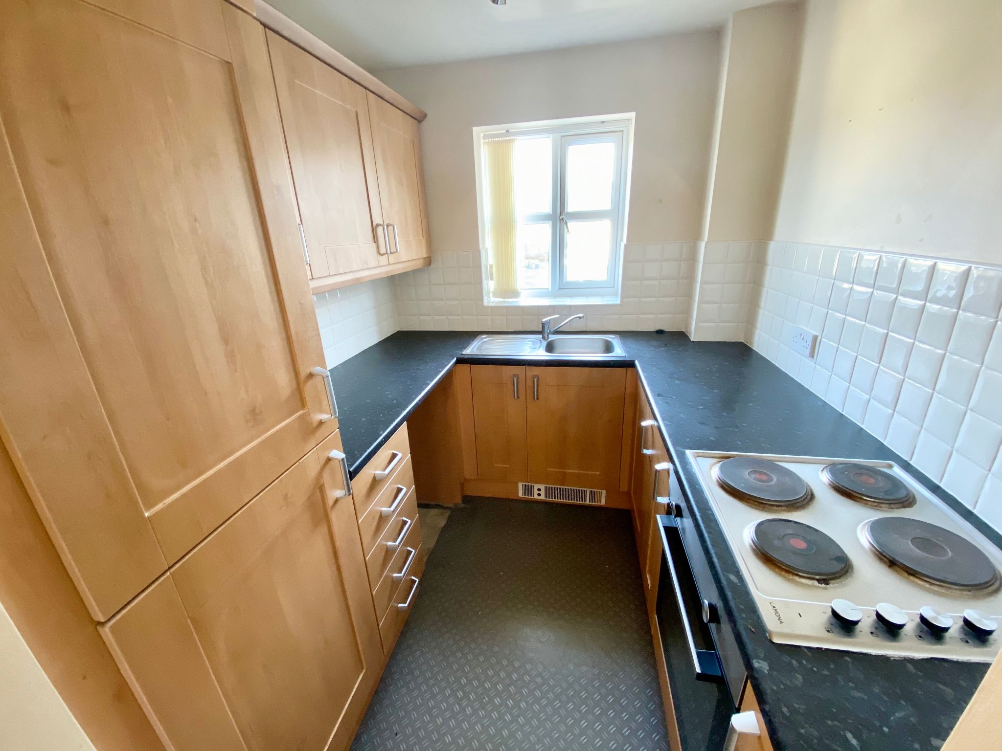 Flat West End Terrace in Calderdale