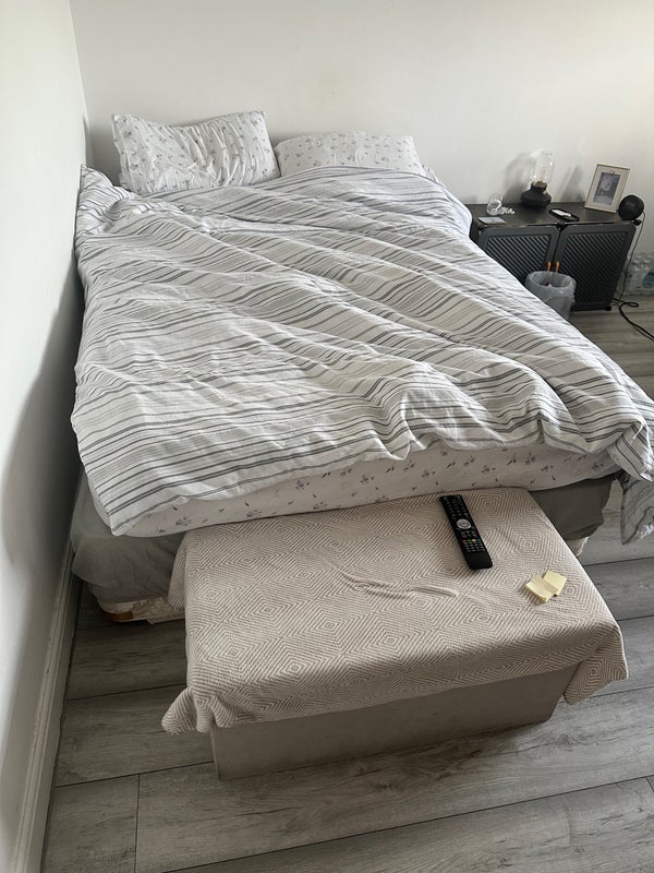 Room Meadowsweet Avenue in Bristol