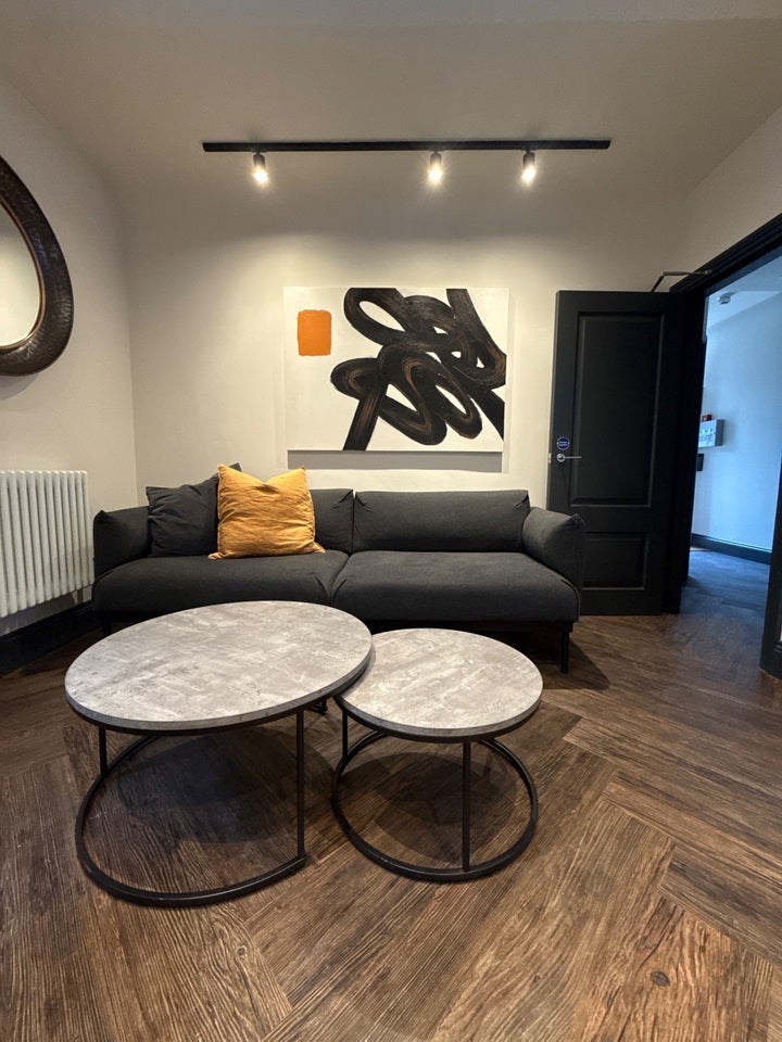 Room Summerhill Grove in Newcastle upon Tyne