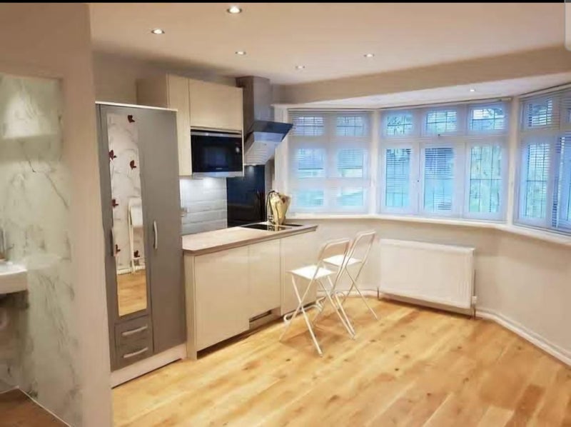 Flat The Spinney in Greater London