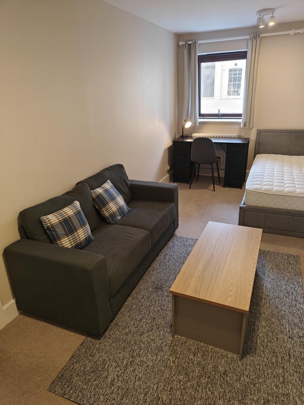 Flat Porter Street in Greater London