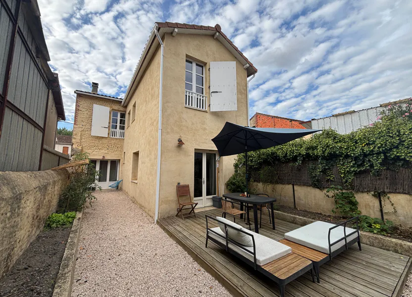 House Allée du Camping in Riscle