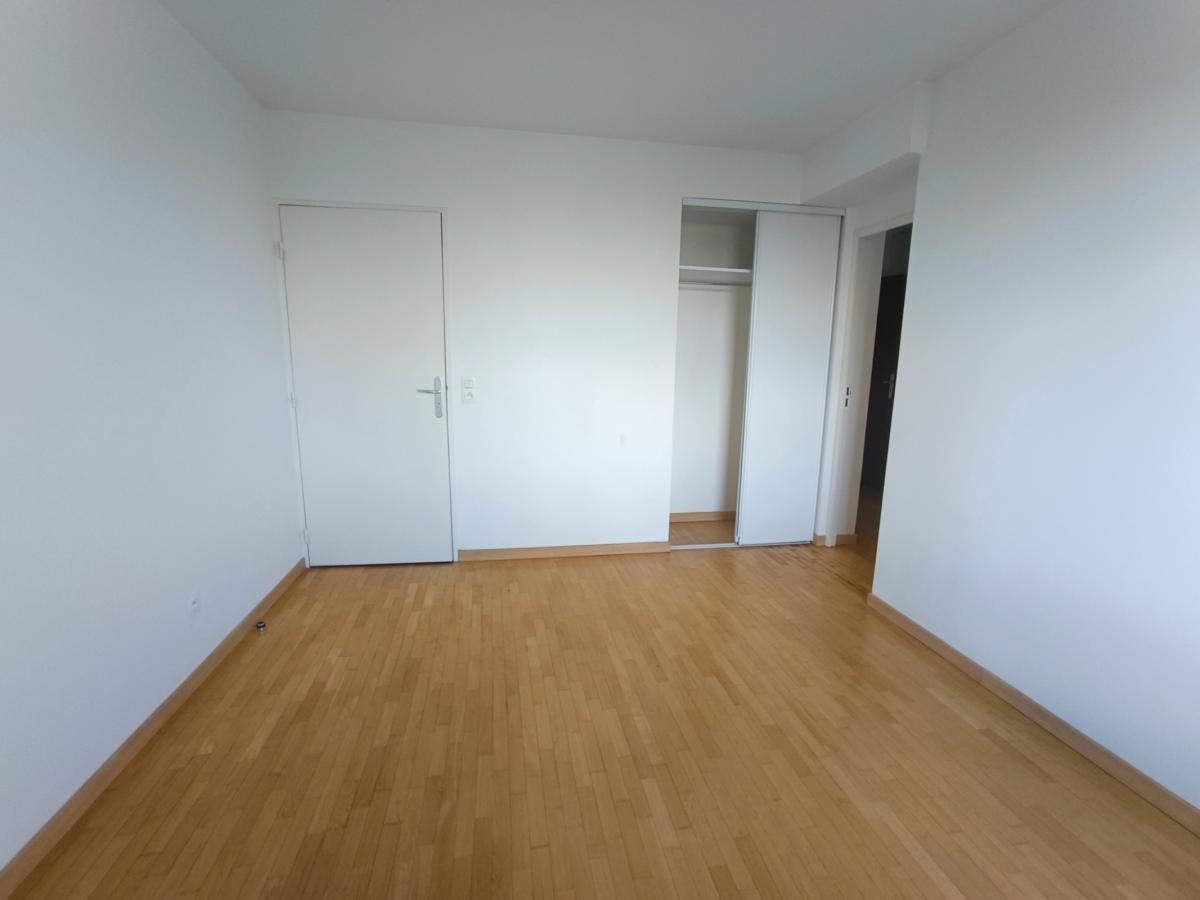 Flat Chemin du Colonel Arnaud Beltrame in Issy-les-Moulineaux