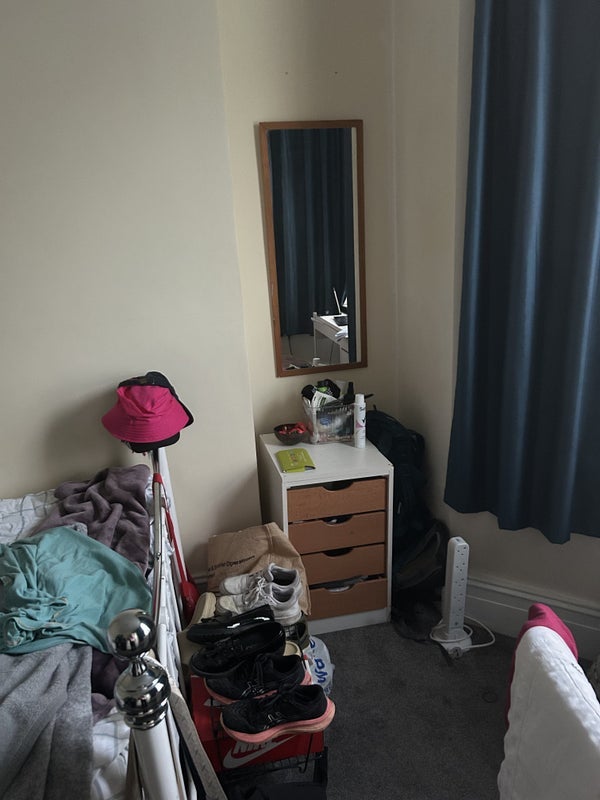Room Monthermer Road in Cardiff