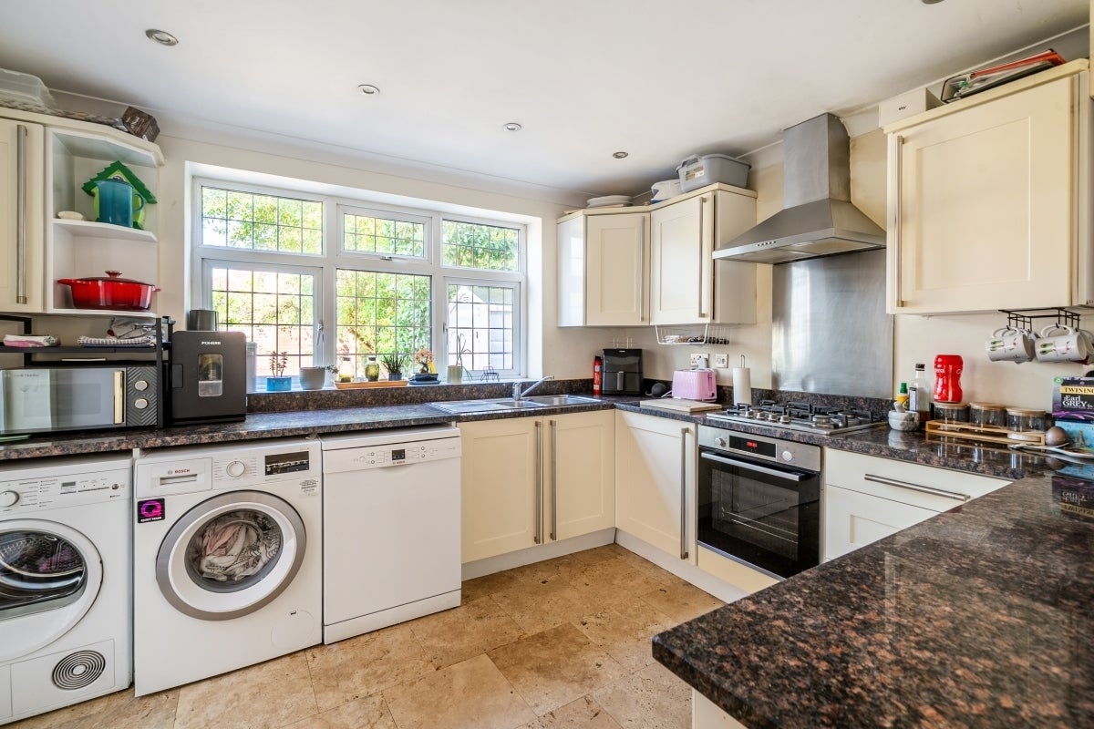 House Ember Lane in Elmbridge