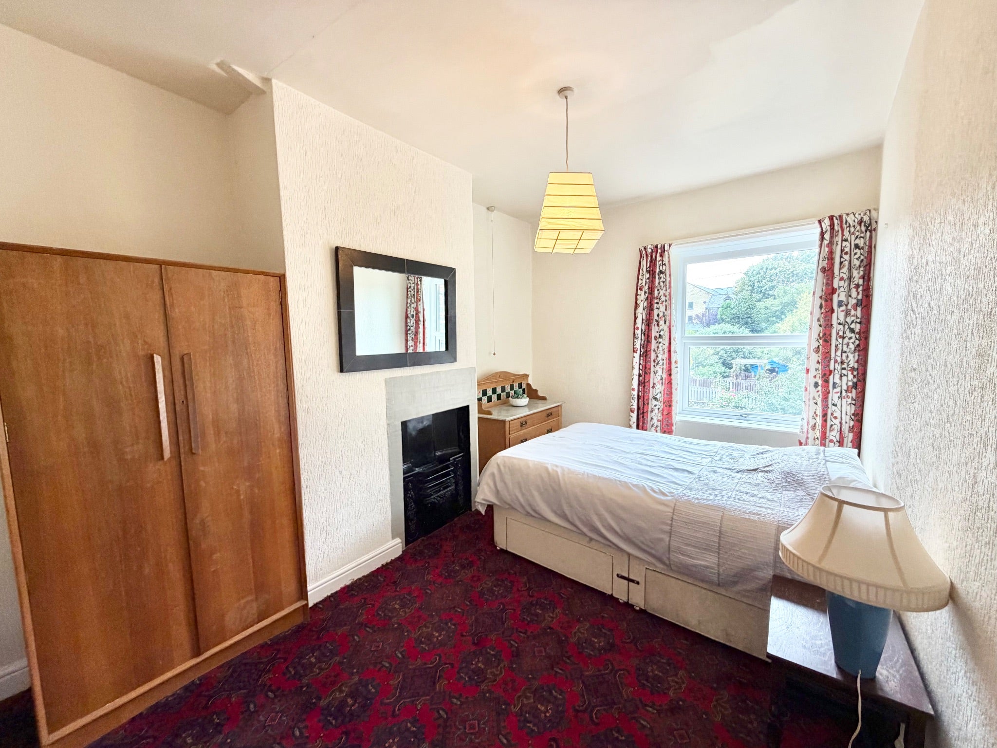 House Free School Lane in Calderdale