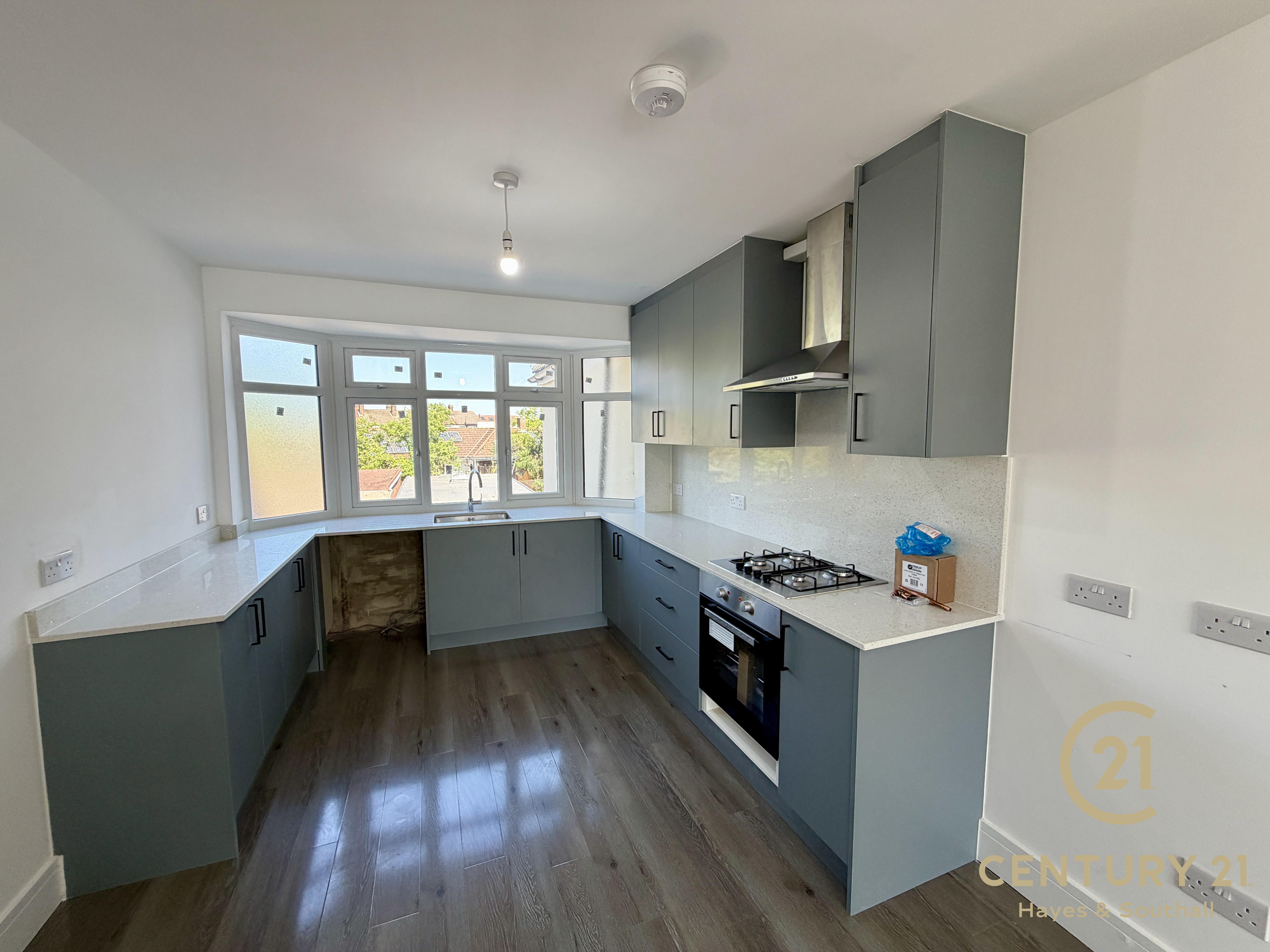 Flat Masefield Avenue in Greater London