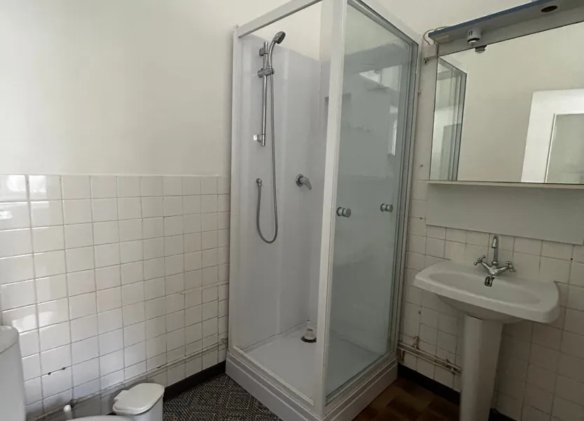 Chambre Rue Coquebert à Reims