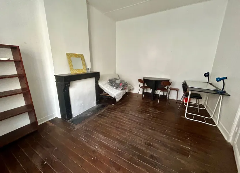 Chambre Rue Coquebert à Reims
