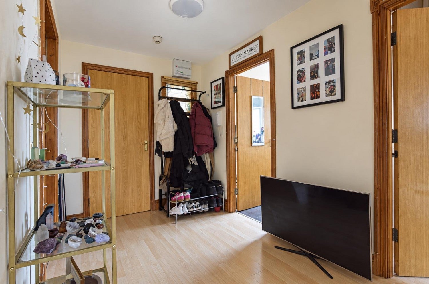 Flat Gloucester Road in Bristol