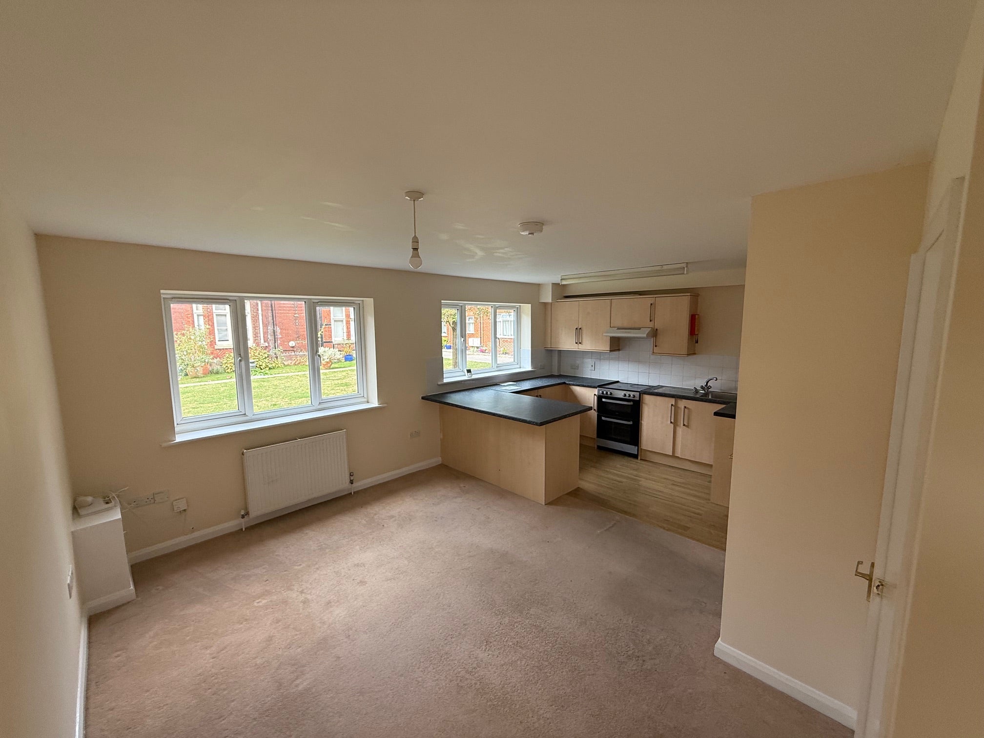 Flat Nightingale Road in Waverley