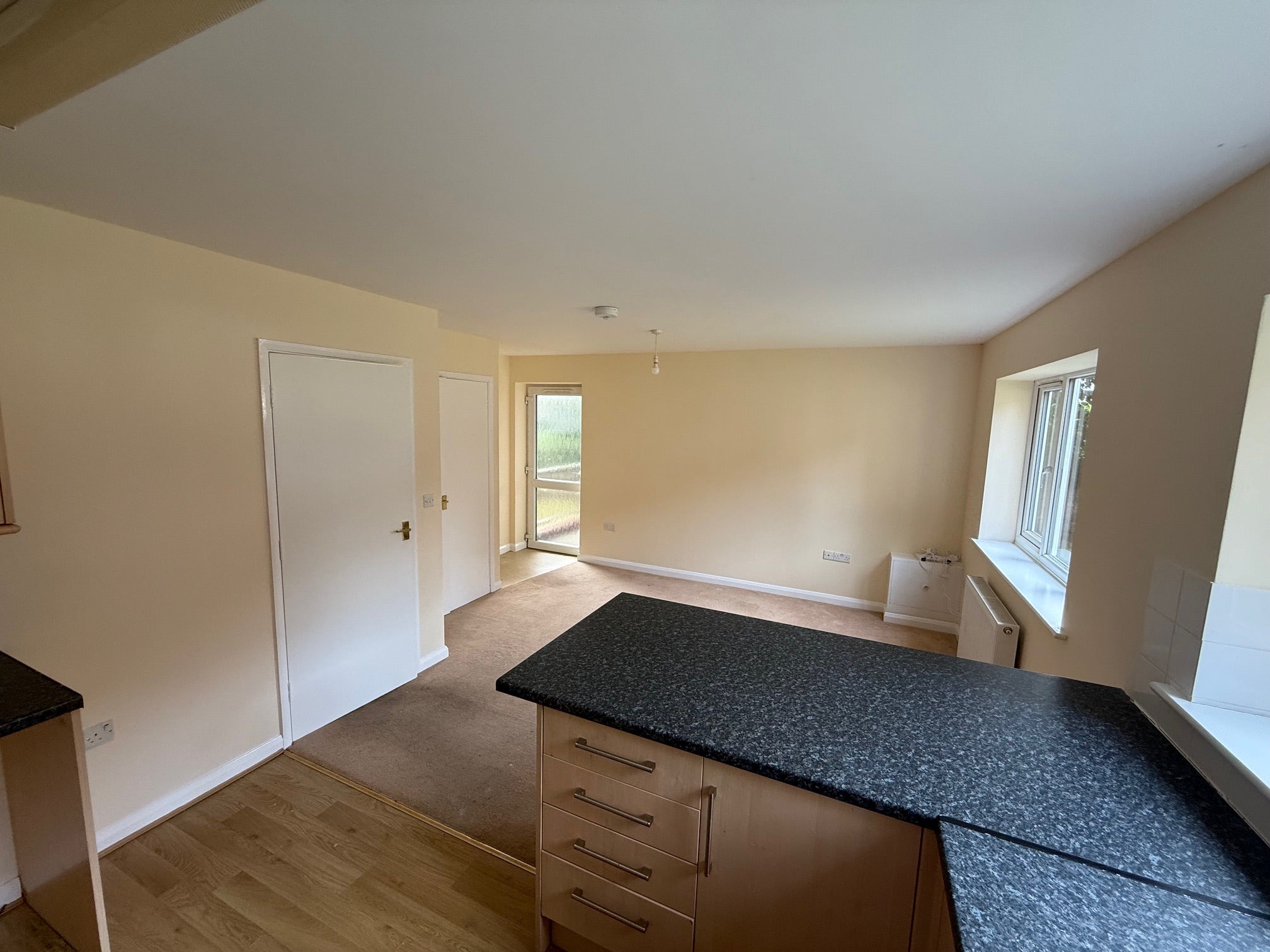 Flat Nightingale Road in Waverley