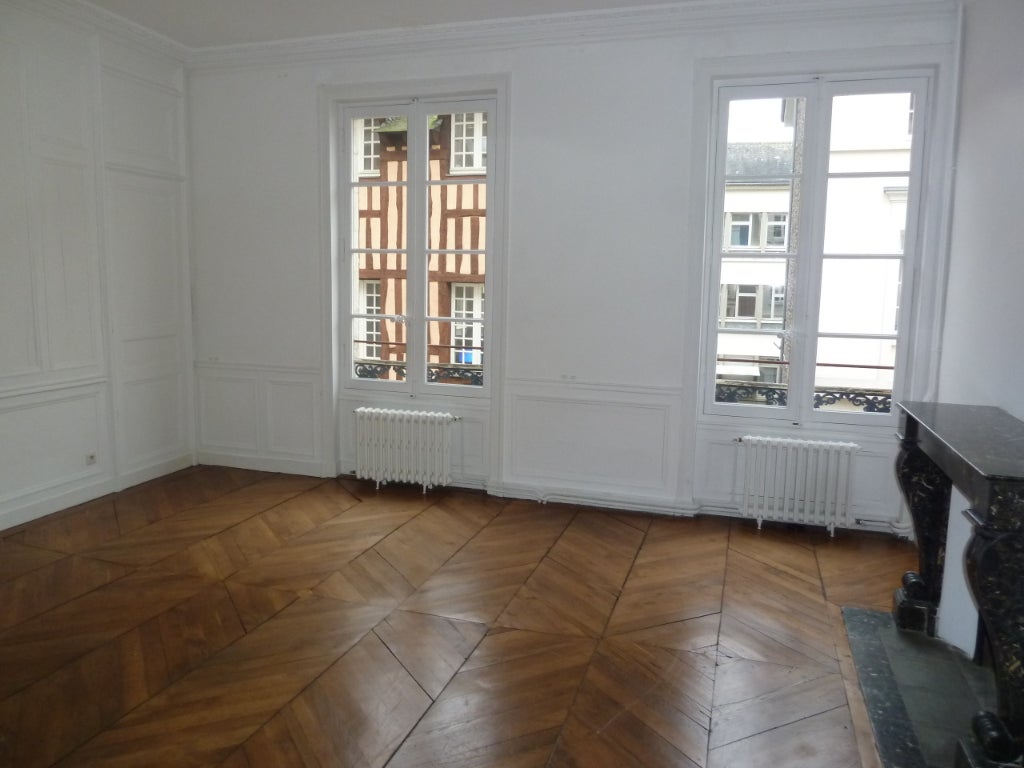House Nonneville in Loigny-la-Bataille