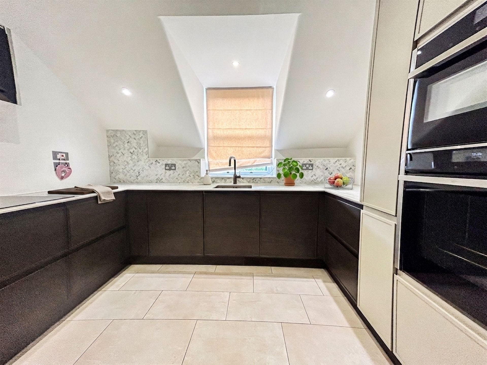 Flat Elsworthy Road in Greater London