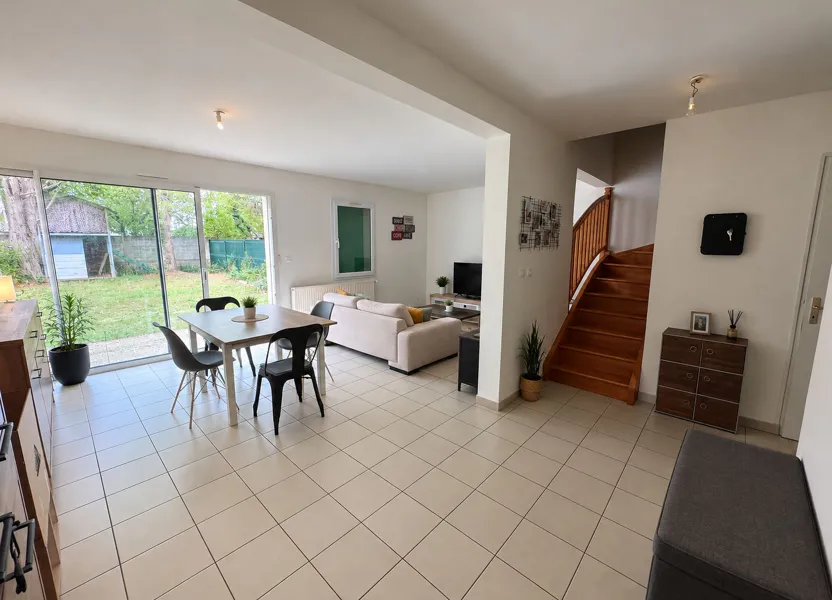 House Rue du Péré in Périgny