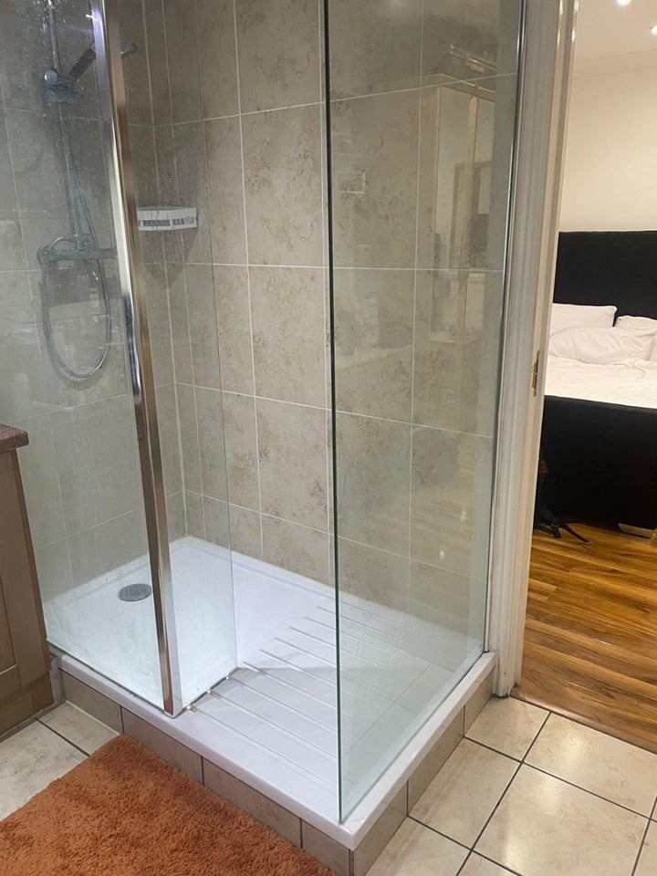 Room Layfield Crescent in Greater London