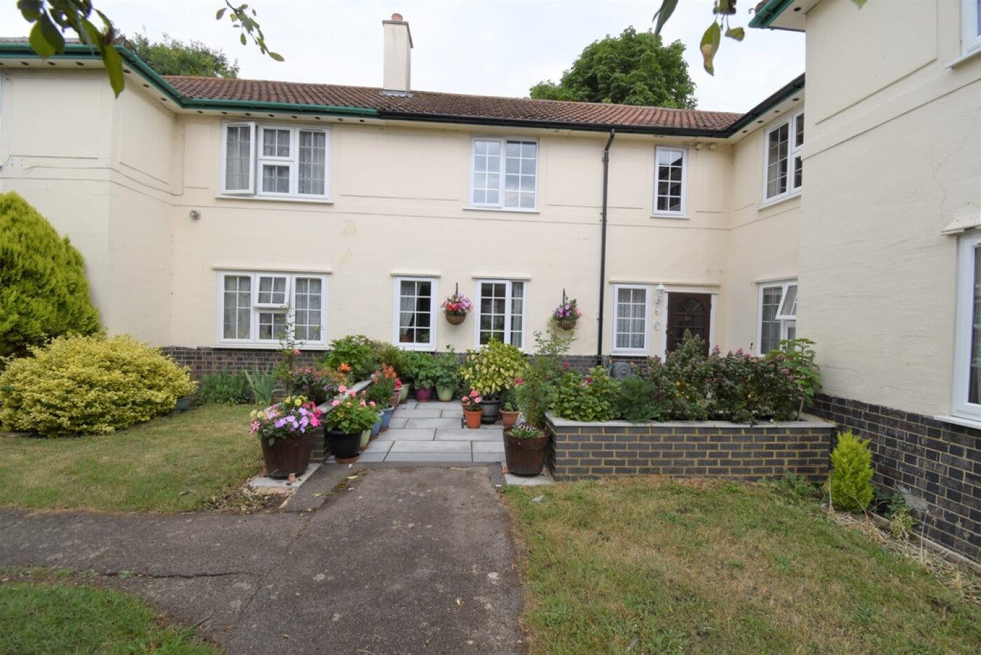 Flat Guessens Grove in Welwyn Hatfield