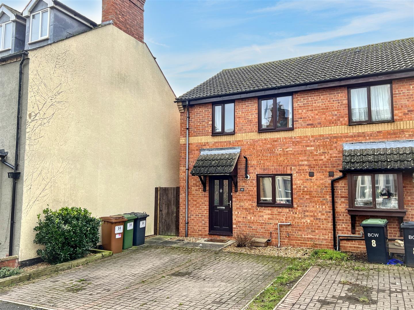 House New Street in Earls Barton
