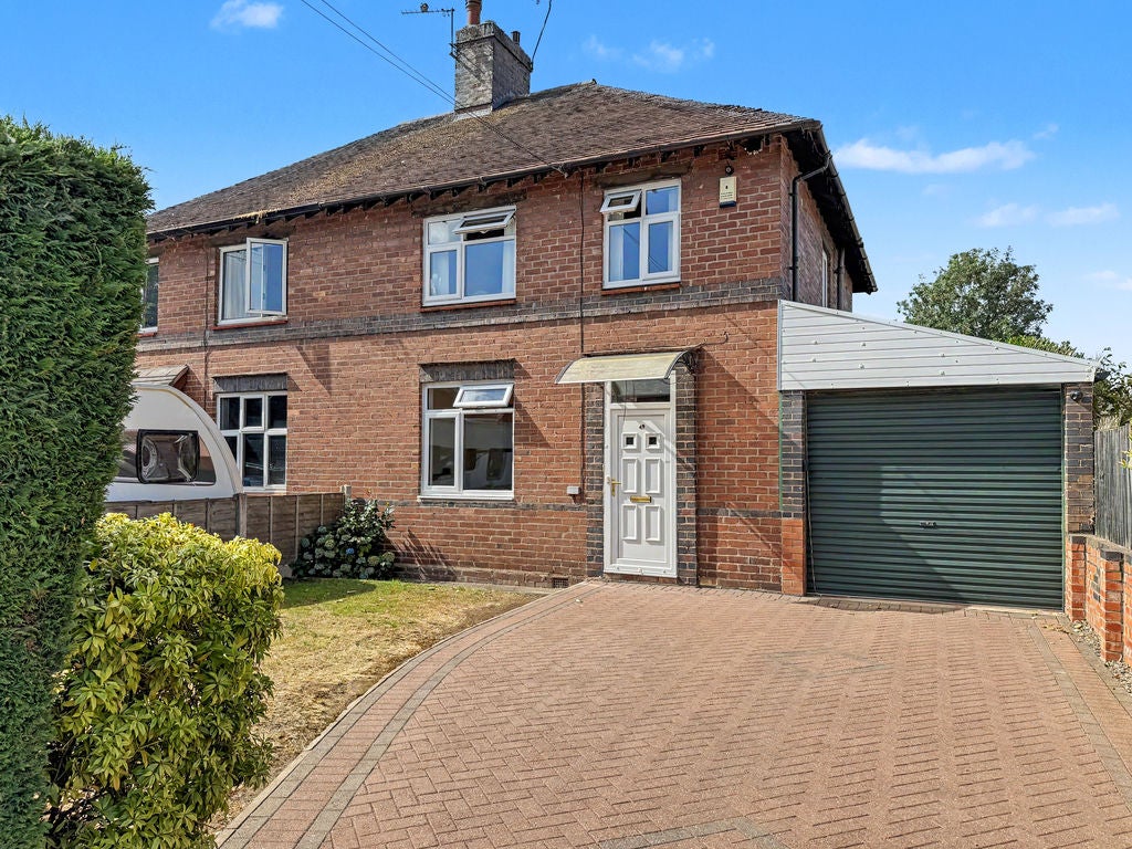 House Racecourse Crescent in Shrewsbury