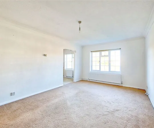 Room Bonser Road in Greater London