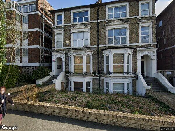 Room Pellatt Grove in Greater London