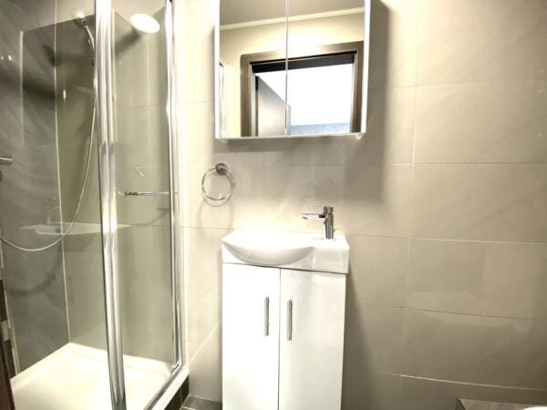 Room Chaplin Road in Greater London