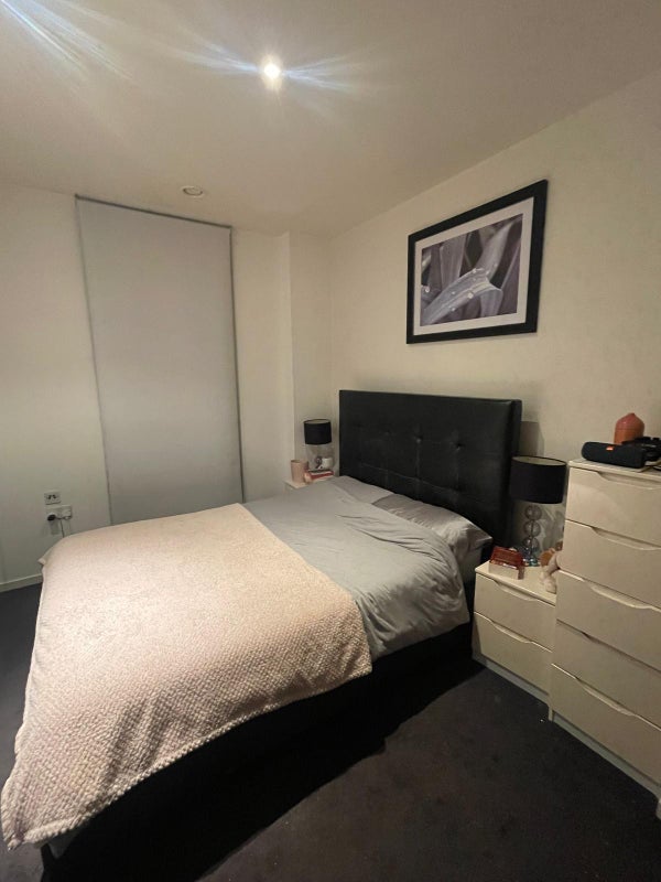 Room Alexia Square in Greater London