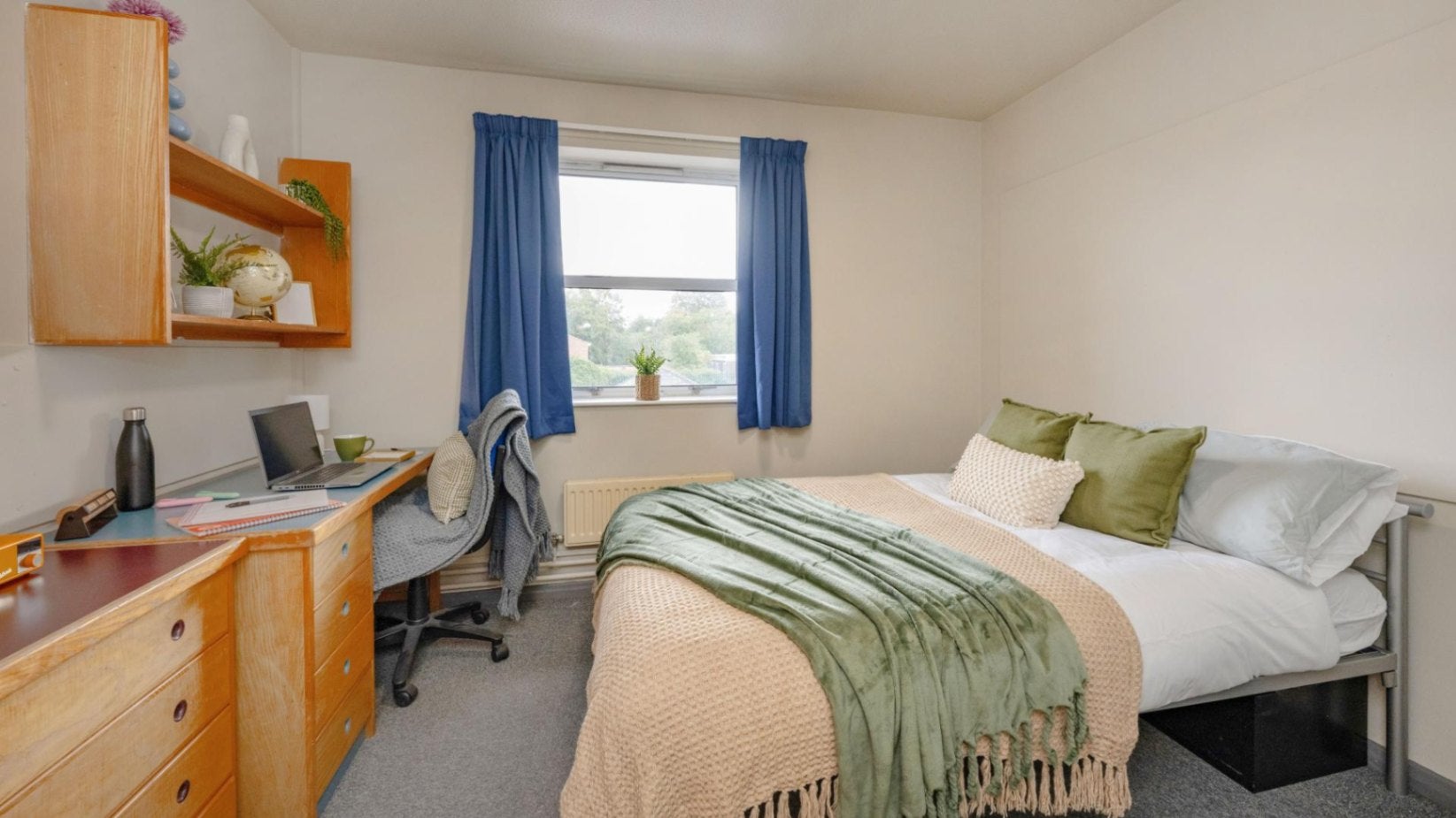Room Saint Paul's Road in Cheltenham