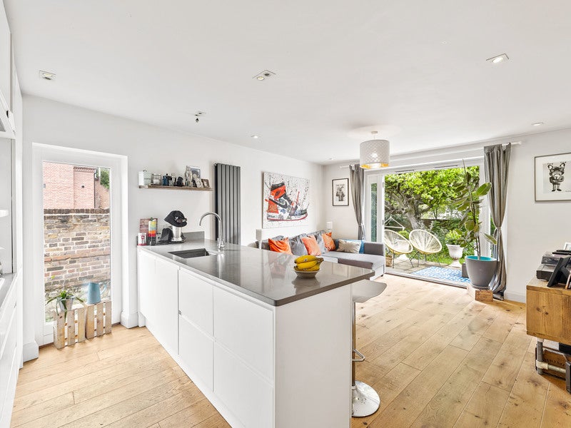Flat Somers Road in Reigate and Banstead