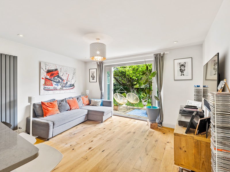 Flat Somers Road in Reigate and Banstead