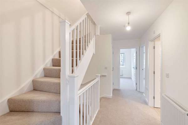 House Maplehurst Close in Hastings