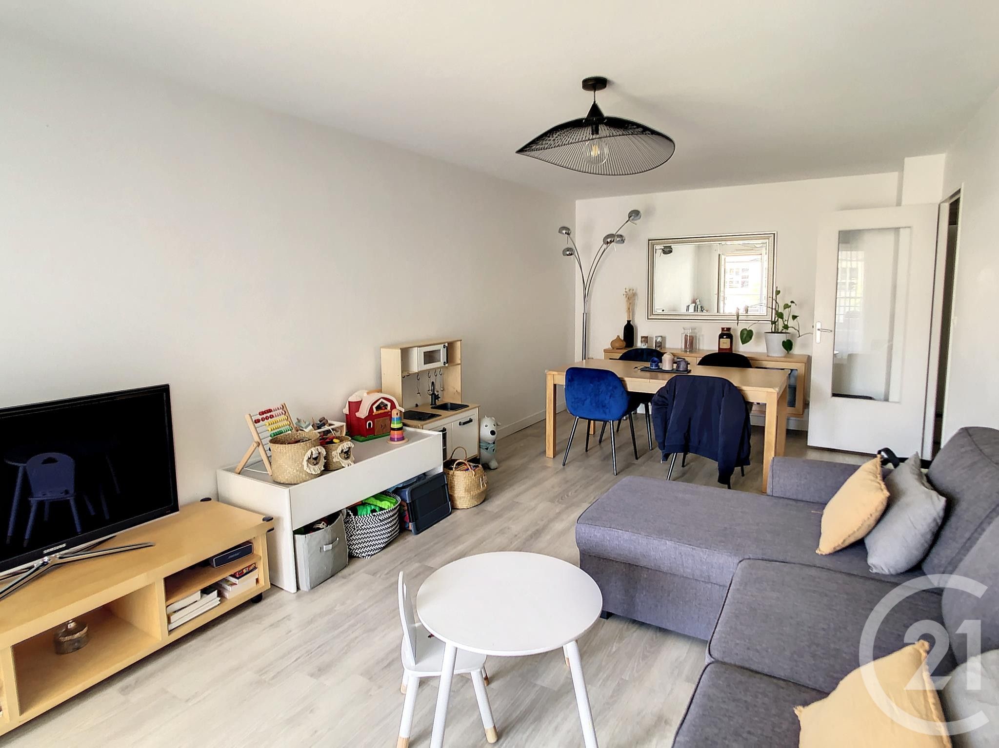 Appartement Route Félix Praud à Divatte-sur-Loire