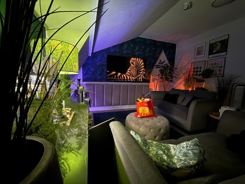Room Clapham Road in Greater London