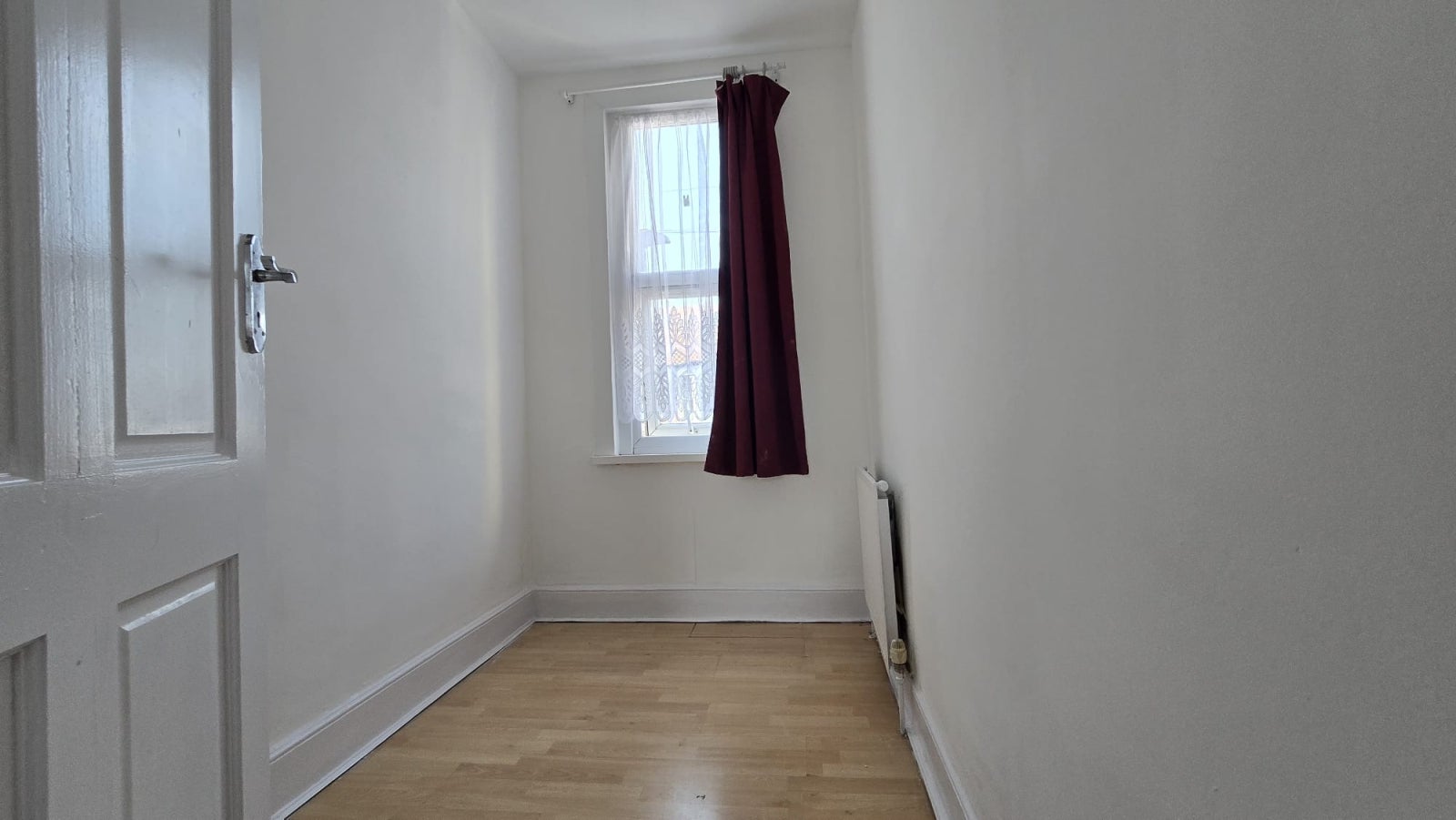 House Altmore Avenue in Greater London