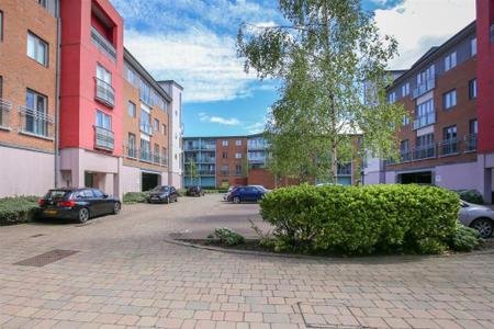 Flat Worsdell Drive in Gateshead