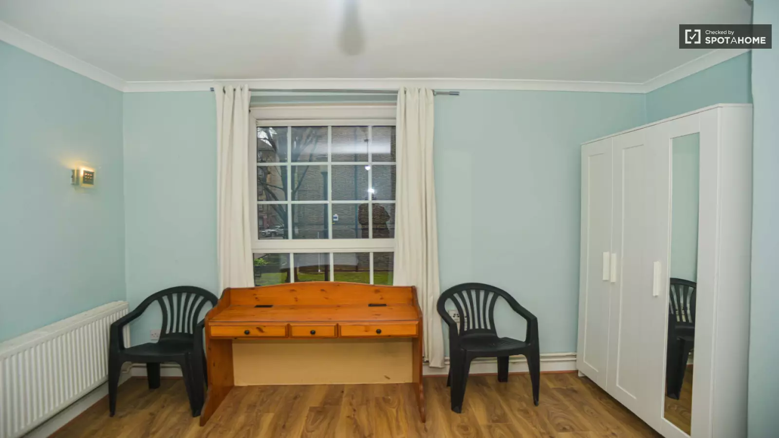 Room Jasper Walk in Greater London