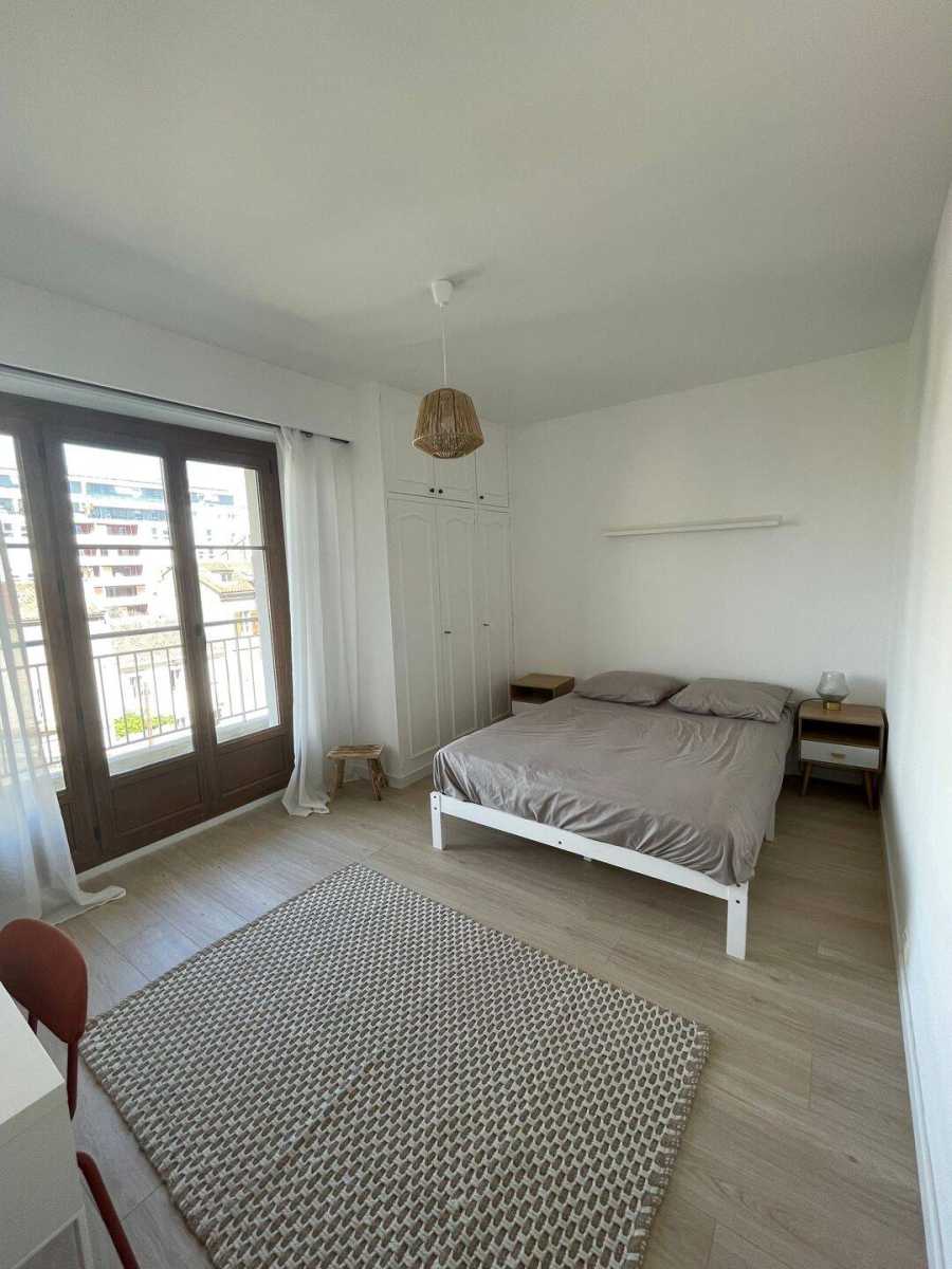 Flat Rue Sainte-Cécile in Marseille