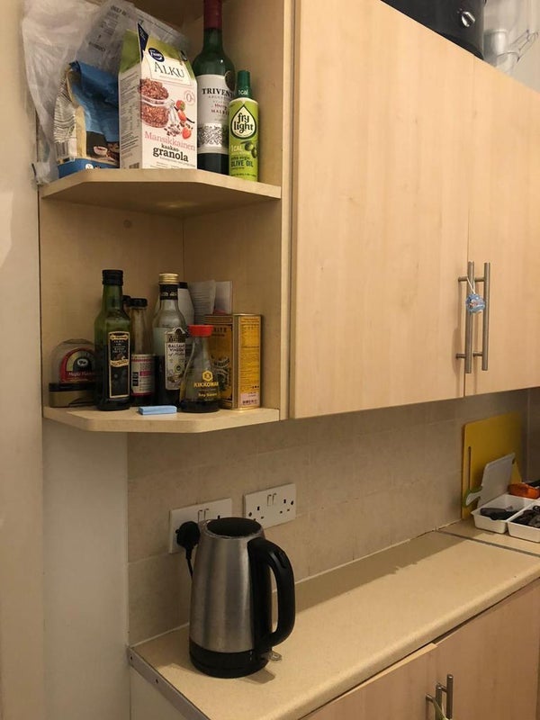 Flat Percy Road in Greater London