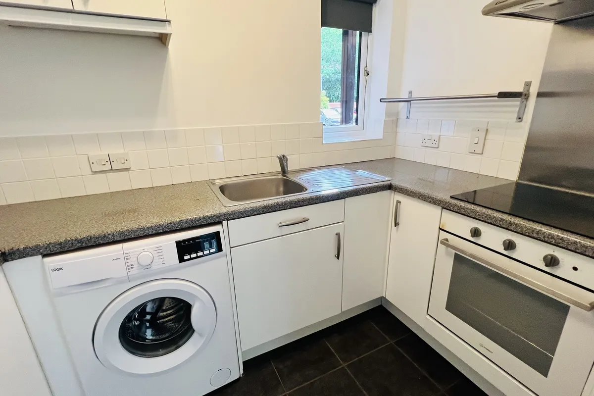 Flat Ludlow Road in Maidenhead