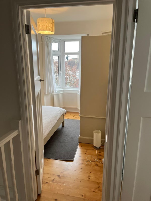 Room Cheriton Drive in Greater London