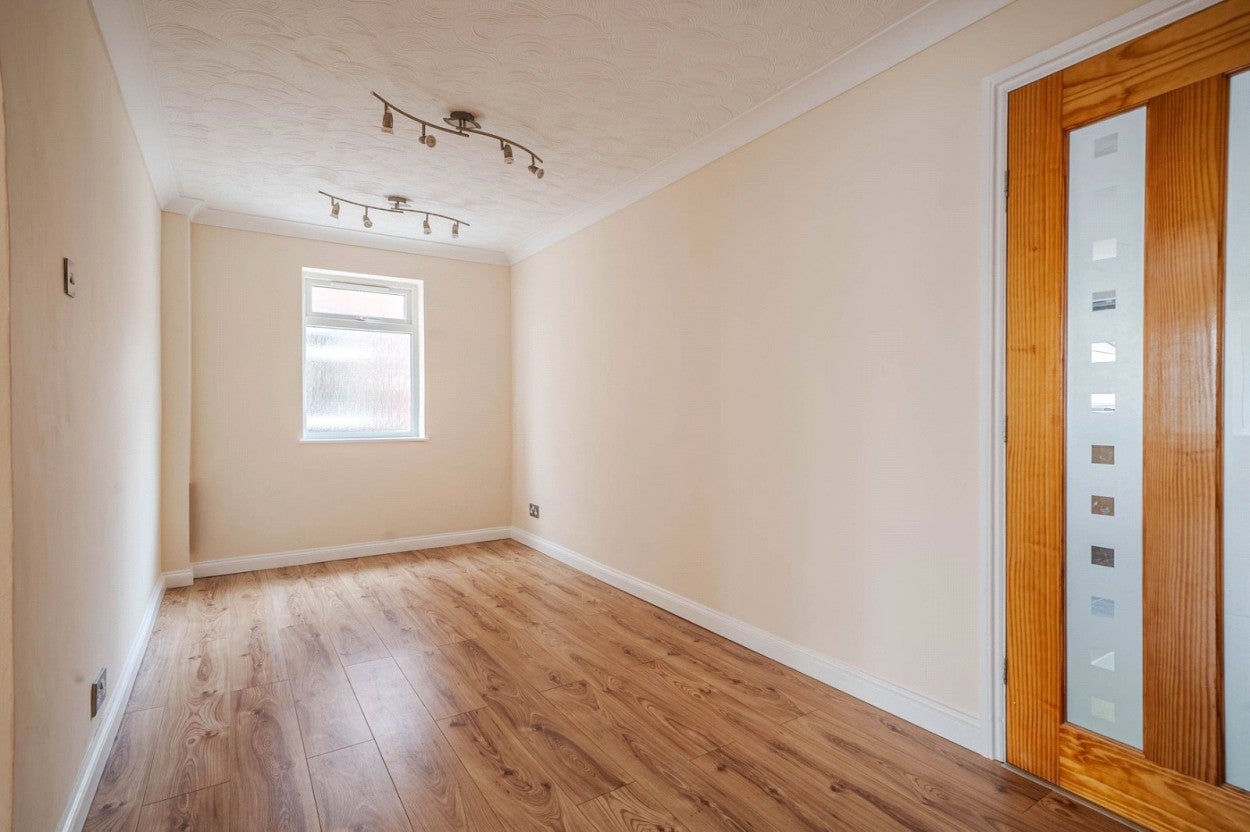 House London Road in Dunstable