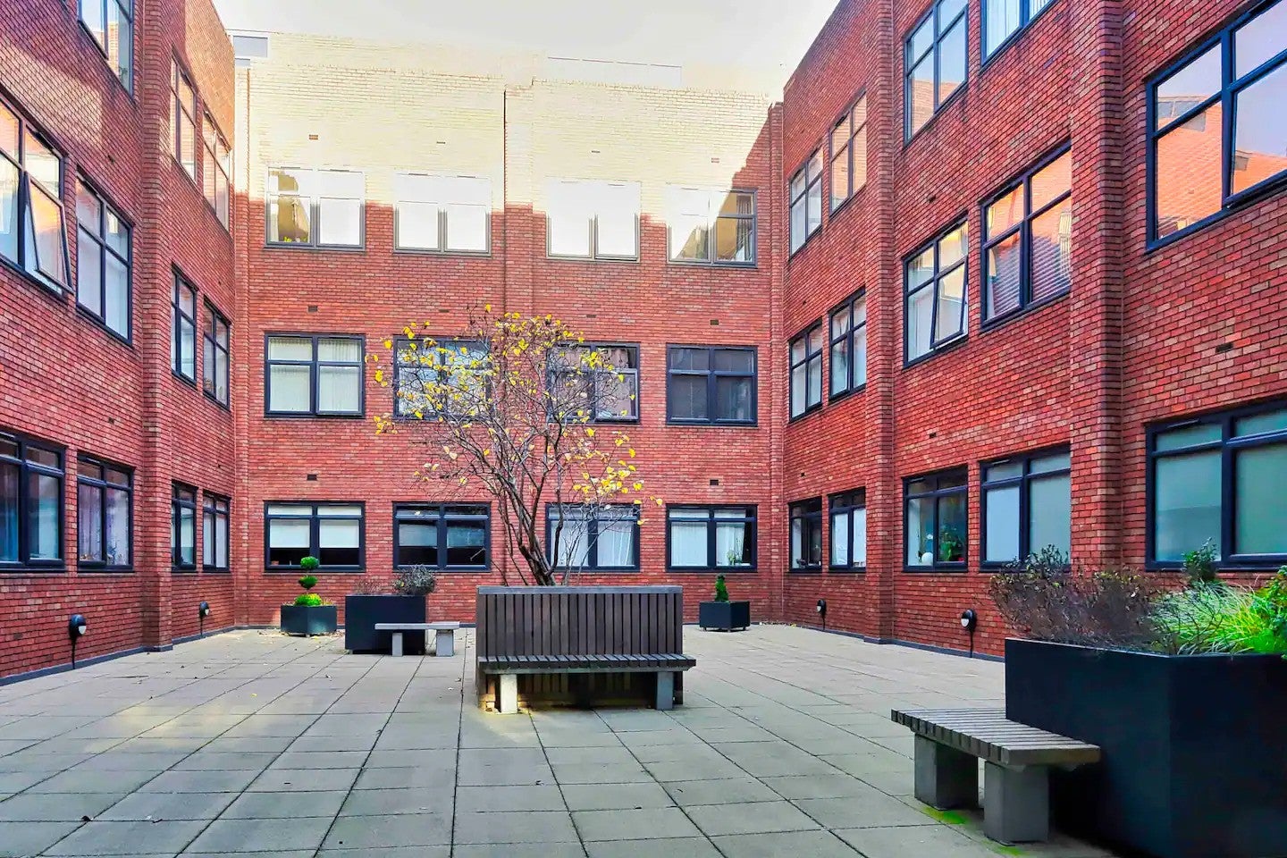 Flat Park Street West in Luton