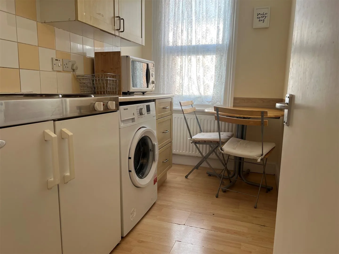Room Cedar Road in Greater London