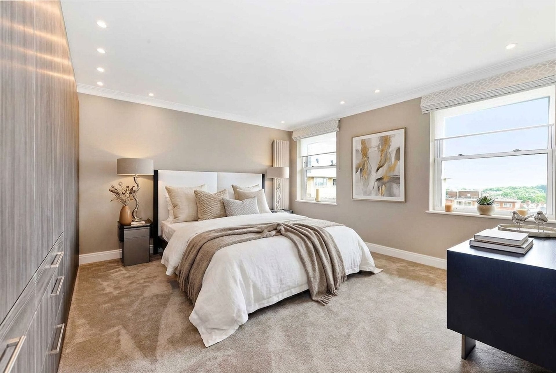 Flat Boydell Court in Greater London